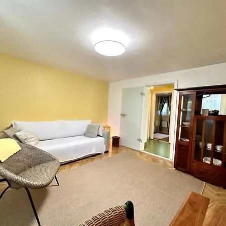 Maya Con Dios Apartman