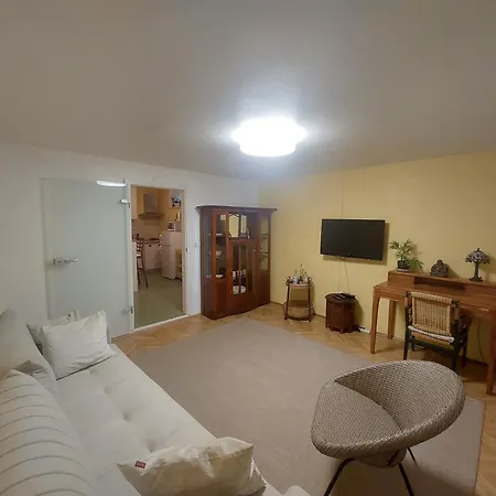 Apartament Maya Con Dios *
