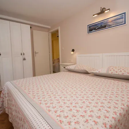 Apartman Maya Con Dios