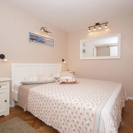 Apartament Maya Con Dios