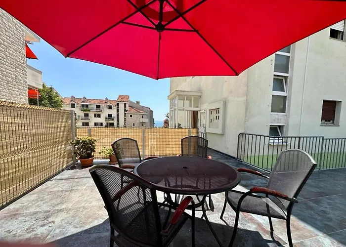 Maya Con Dios 아파트 스플리트