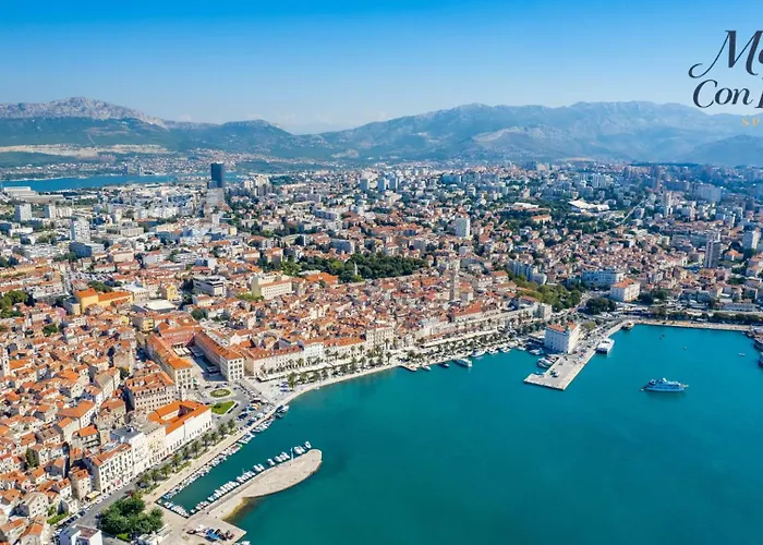 Maya Con Dios 아파트 스플리트